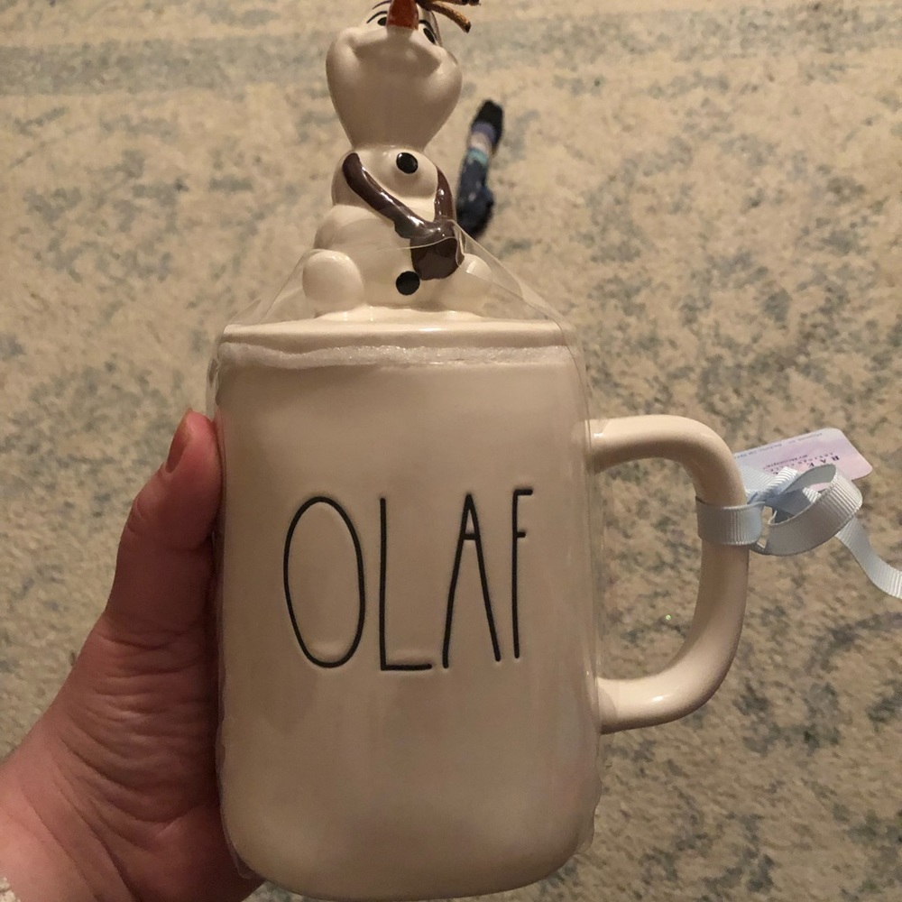 Olaf mug with topper